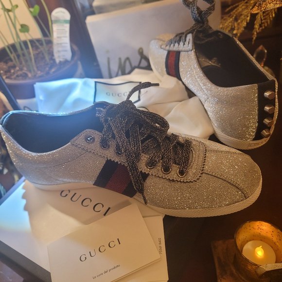 Authentic Men's Gucci shoes - Picture 1 of 11